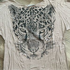 Bleeker & McDougal Light Taupe Cheetah Graphic Shirt for Fit Best Women Size S
